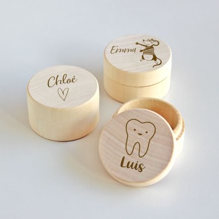 Boîte à dents de lait avec prénom personnalisée gravée sur du bois